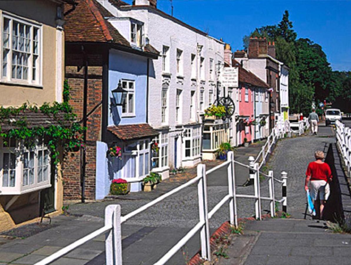 Alexandra Guest House Hemel Hempstead Exterior photo